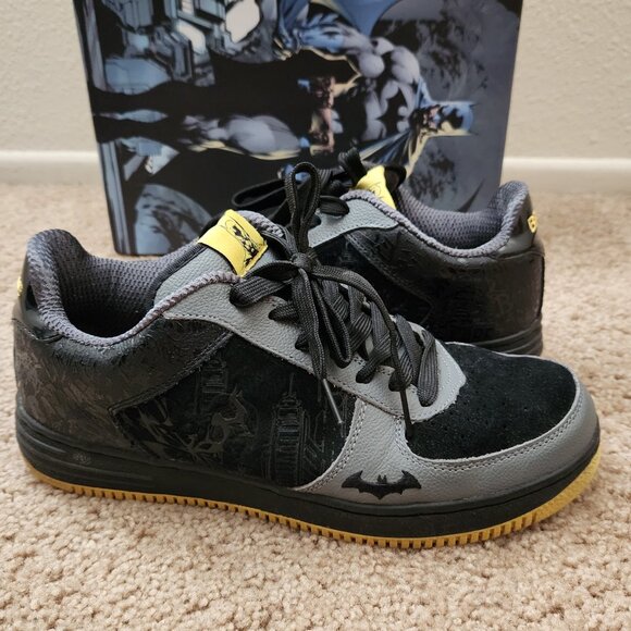 DC Comics Limited Soles Batman The Dark Knight Black Yellow Sneakers Shoes 2010 - Picture 2 of 11